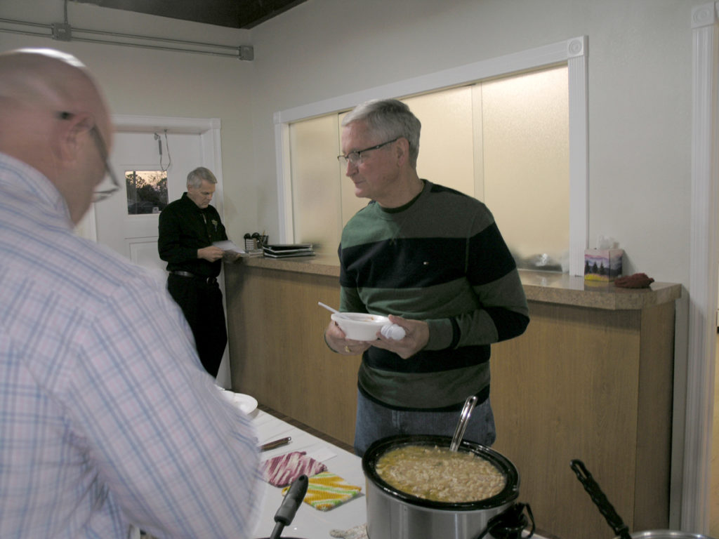 Pastor judges the chili